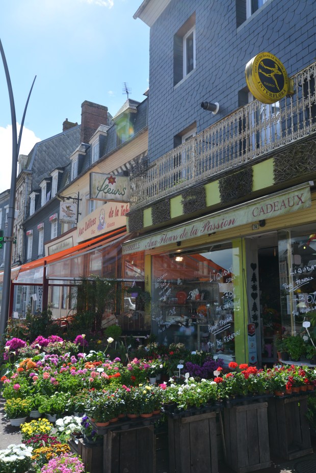 Flower store in Beuzeville. 