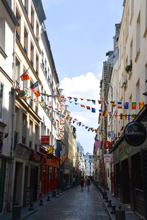 The Bastille neighborhood on a quiet Sunday.